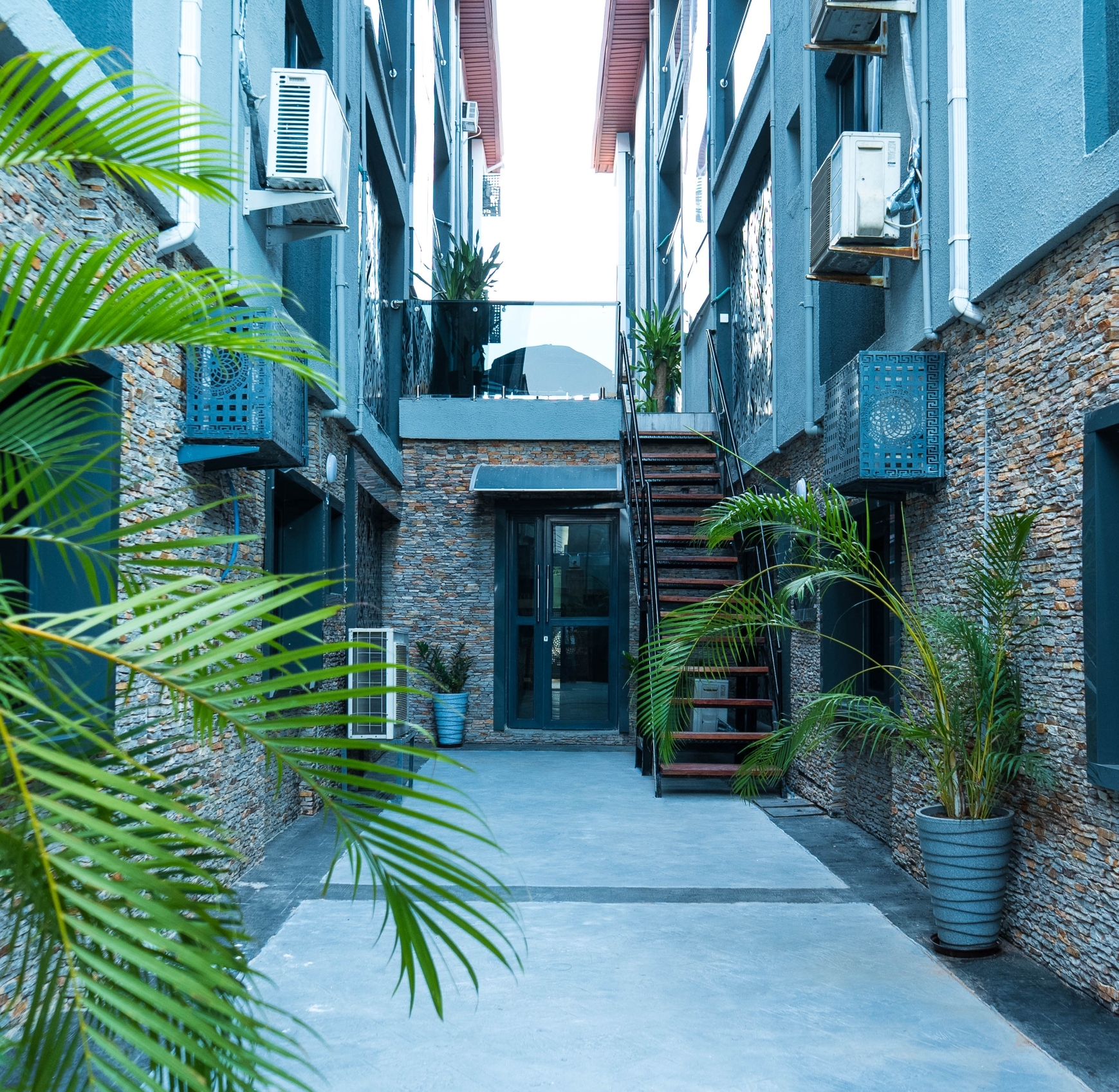 Main Avenue Residence